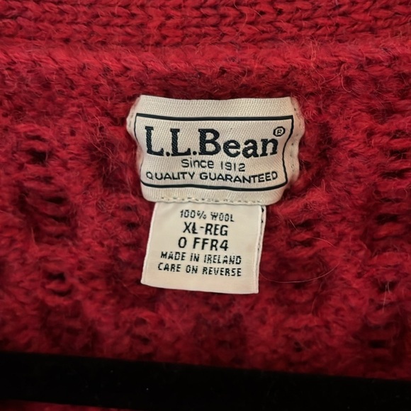 VTG 100% Wool L.L. Bean cable-knit heavy red cardigan size XL - Picture 2 of 4